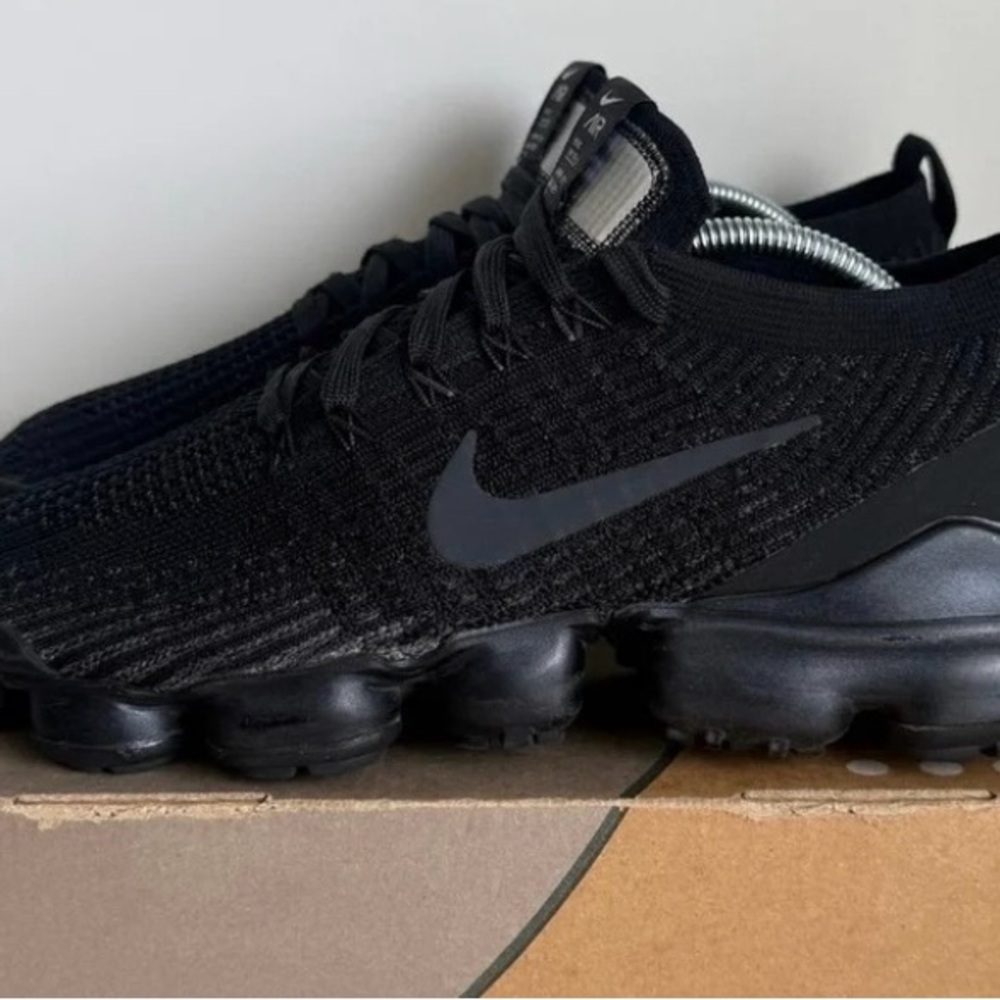 Nike Black and White Sneakers